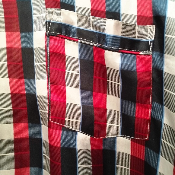 🔵Silky Satin Shirt for Men (Sleepwear) - Picture 10 of 12